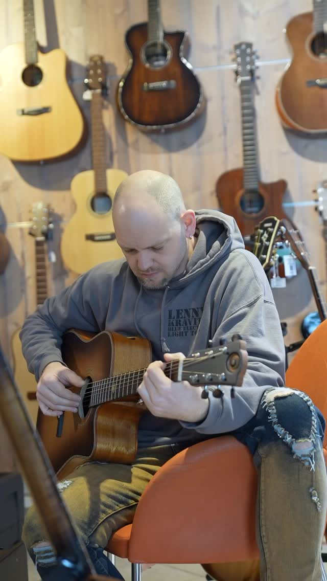 „I need more of you…“, nämlich vor allem eure Musikwünsche🎸✨
Schreibt uns eure Lieblingshits wie immer in die Kommentare!
#wunschkonzert #meridaguitars #musicstore #welovemusic #pinzgauermusikhauslenz