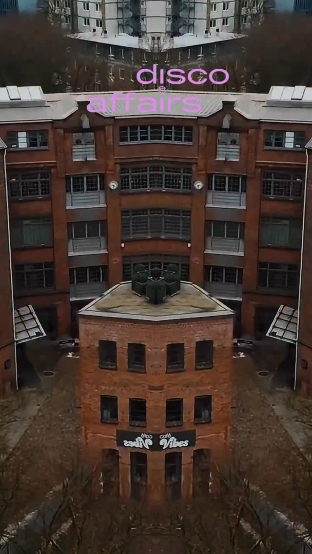 Our DJ Line up for this Saturday at @vibes_winterhude 🕺🏼
Next to familiar faces @jarmo.music and @ericvornheim we are welcoming back @noahjames.dj with his groovy uk influenced style as well as @juliusrettinger founder of @chiquemunich all the way from munich🪩💃🏽
Get your dancing shoes ready and join us for this little day dance right in the heart of Winterhude!
Ticket link in bio - very limited tickets at the door - cash only!
#discoaffairs#readyforanaffair#djlineup#daydrinking#hamburg