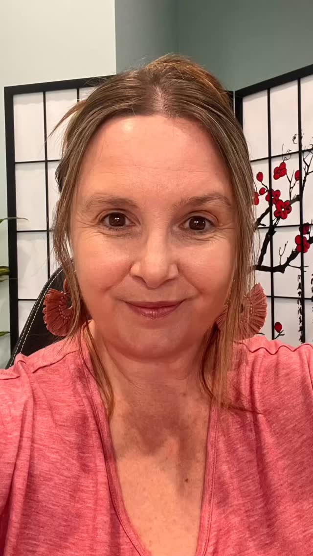 Spreading the magic 🩷 #dowhatyoulovelovewhatyoudo #coachingismypassion #latenightsessions #glowupenergy #lifecoachingforwomen