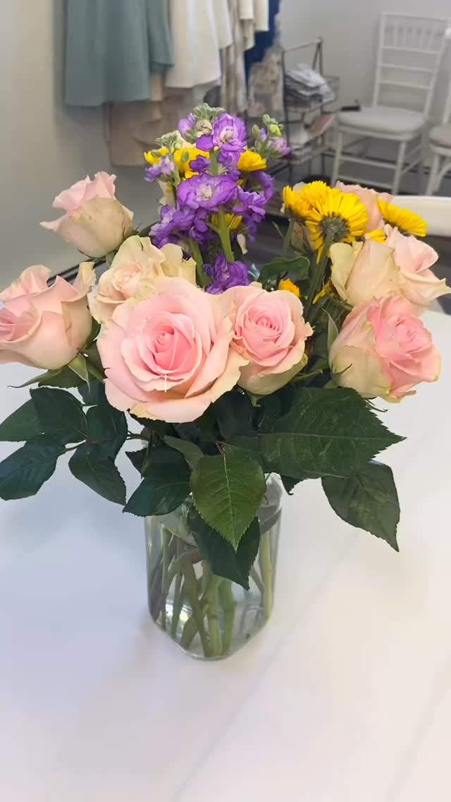 A little behind the scenes of a wedding tasting 💍
Where every detail is perfected before your big day!
Book now and call us (781) 938-9300
#Weddingcatering #bostonwedding #bostoncatering #catering #bostoncateringandevents #behindscenes #behindthescenes #luxurycatering #weddingtasting #bostonweddingtasting