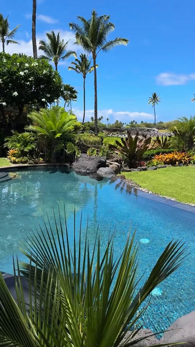 What are you doing this spring break? Beautiful, safe Hawaii is waiting for you. Reserve a rental home at www.KemaKama.com