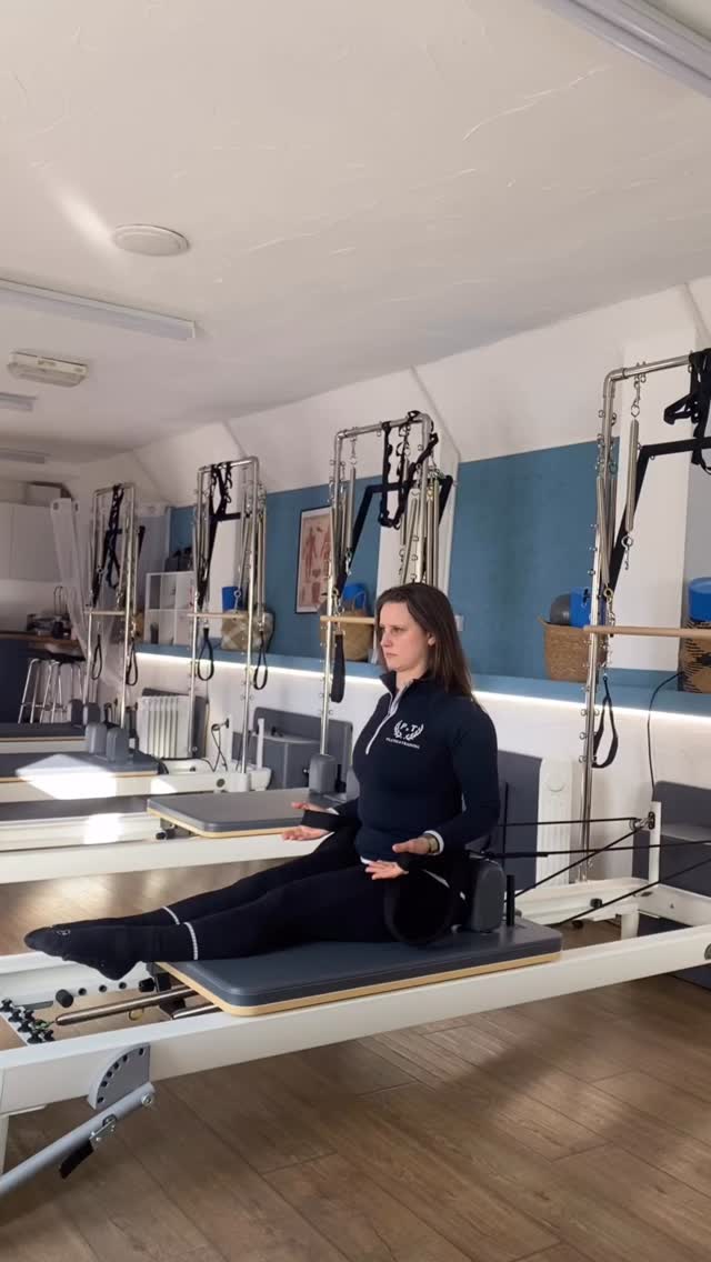 Spine Stretch Forward in to Arm Circles
I love to way this opens both the back of the ribs and front of the chest 💕
Remove the platform on the newer reformers also allow me to sit tall with my legs long which ass another great stretch through the hamstring and lower back
#Reformer #pilates #eversley
