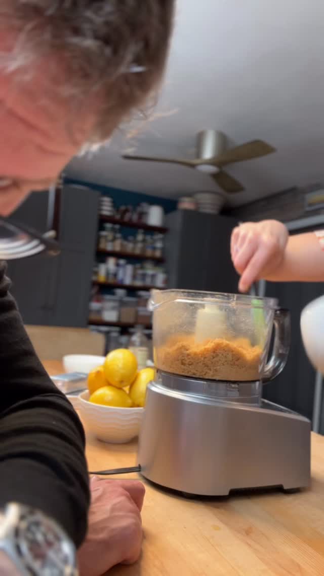 Get the recipe on the Easecake blog Easecake.shop #cheesecake #recipe #baking