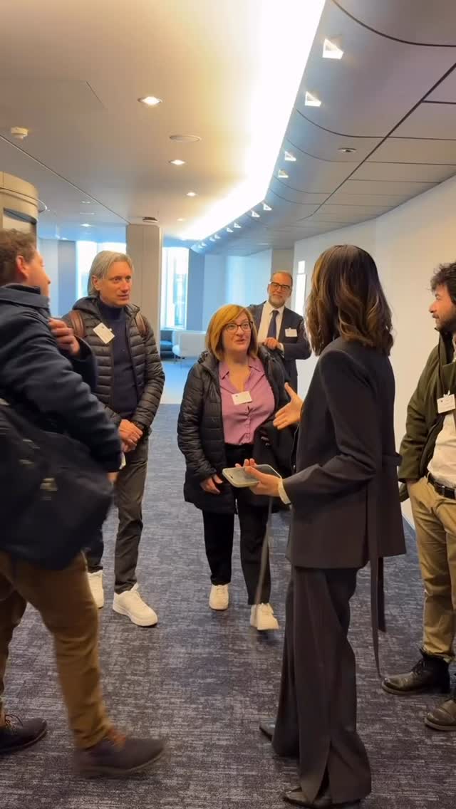 Questa mattina abbiamo tenuto la conferenza stampa, un momento importante di condivisione e presentazione.
Ora siamo pronti per il grande appuntamento di questo pomeriggio!