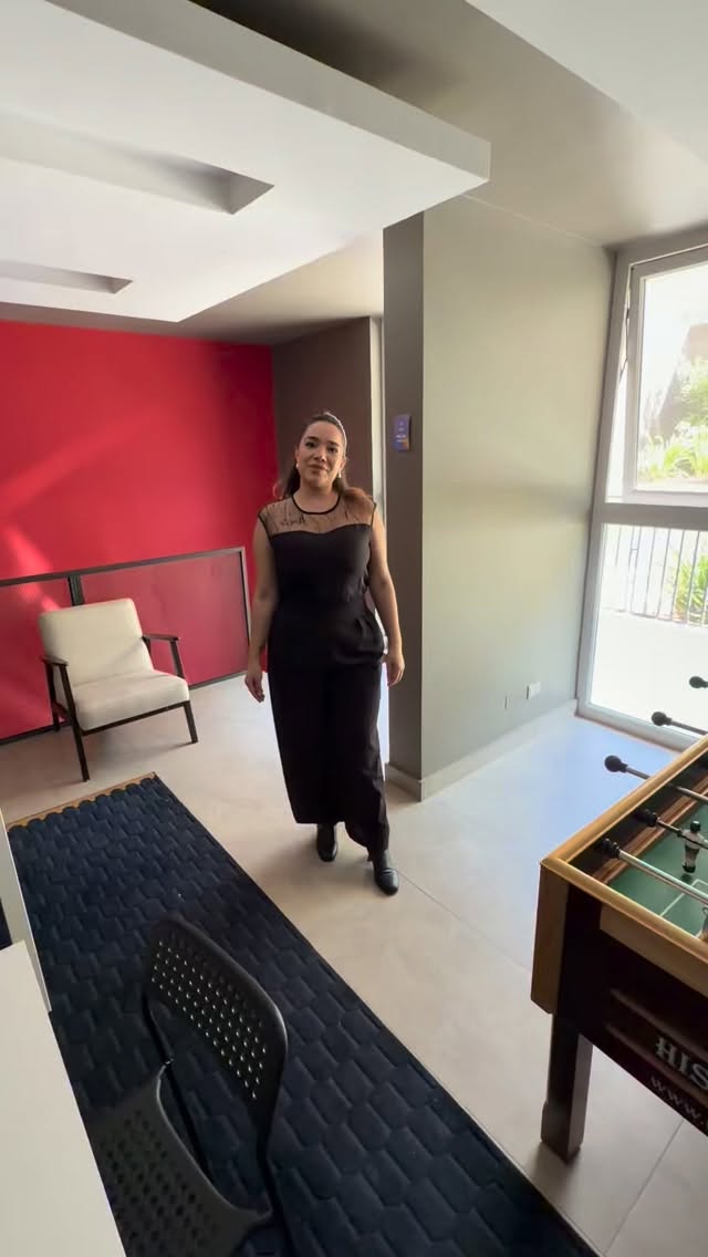 Invierte o vive en Ñuñoa, en una ubicación privilegiada
Descubre este proyecto ubicado a pasos del Metro, en uno de los sectores con mayor conectividad y plusvalía de Ñuñoa.
✔ Departamentos disponibles de 1D 1B y 2D 2B
✔ Desde 4.500 UF
✔ 8% de descuento en unidades seleccionadas
✔ Posibilidad de agregar hasta 10% de Bono Pie
Una excelente oportunidad para vivir o invertir en una comuna consolidada, con comercio, servicios y transporte a solo minutos.
Agenda tu visita aquí:
https://wa.me/56946276708
#InversiónInmobiliaria #Ñuñoa #DepartamentoEnVenta