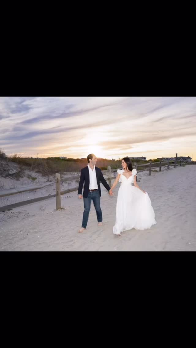 Can this winter weather be over already? Give me wind in your hair, sandy toes, and that golden hour glow over the Jersey shore. There is just something about beach engagements that feels carefree, romantic, and so you.
Summer sessions cannot come soon enough 🌊#newjerseyweddingphotographer #jerseyshoreengagementphotographer #jerseyshorephotography