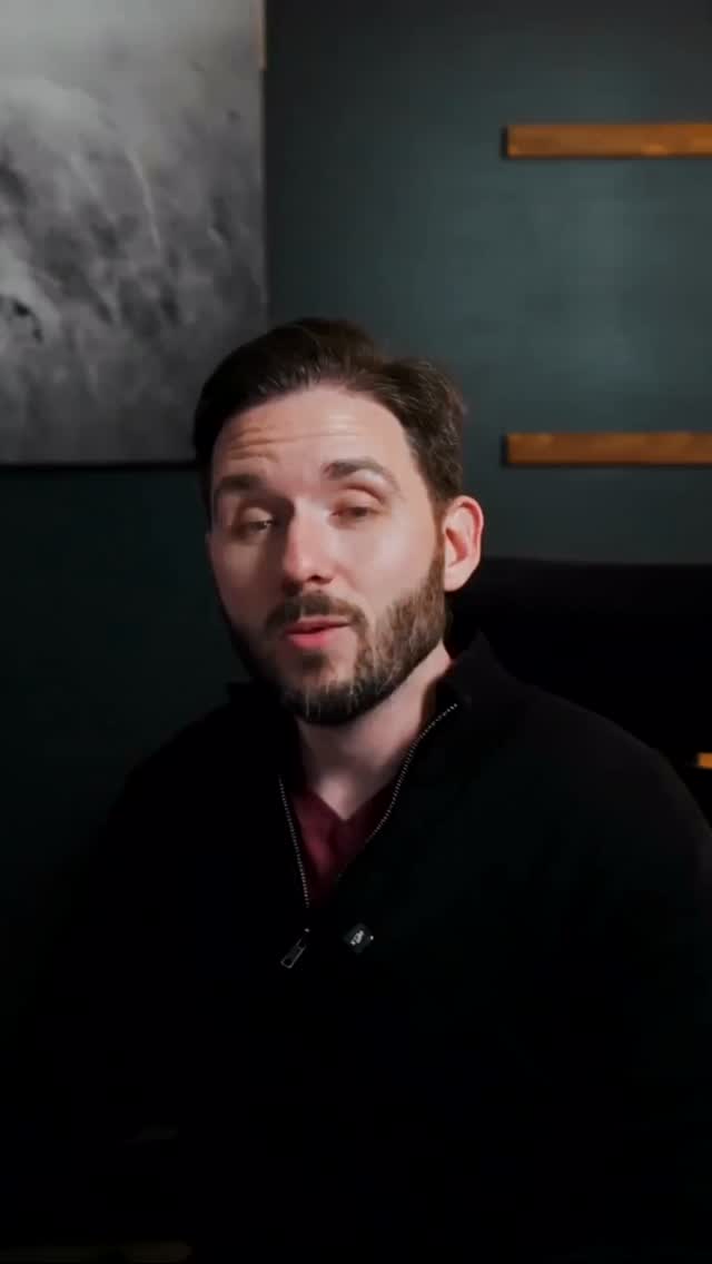 Stop rushing your listing media.
We see this mistake every week.
Agents rush photos and videos just to “get something posted.”
But rushed content costs more long-term.
Cheap visuals don’t just look bad.
They reduce engagement.
They lower perceived value.
They attract the wrong buyers.
Strong visuals work longer.
Perform better.
And position you differently.
Would you rather post fast — or win stronger listings?
📩 DM us “QUALITY” if you're ready to upgrade your presentation.
#RealEstateMarketing #RealtorBranding #AgentGrowth #LuxuryPresentation #ContentThatConverts #BeyondAllMedia #listing