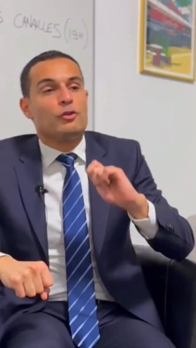 🏀 Rétablir « Sports Vacances ».
Né à Levallois, j’en ai bénéficié quand j’étais enfant.
Des gymnases ouverts pendant les vacances, du sport gratuit, et surtout des rencontres.
C’est là que j’ai connu des jeunes de tous les quartiers.
Parce qu’on ne se croise pas toujours au quotidien, le sport est un formidable moyen de rassembler. 🤝
Je remettrai en place ce dispositif.
Pour offrir à chaque enfant une activité, un cadre et des rencontres qui font grandir. 💛
#levallois #sport #vacances