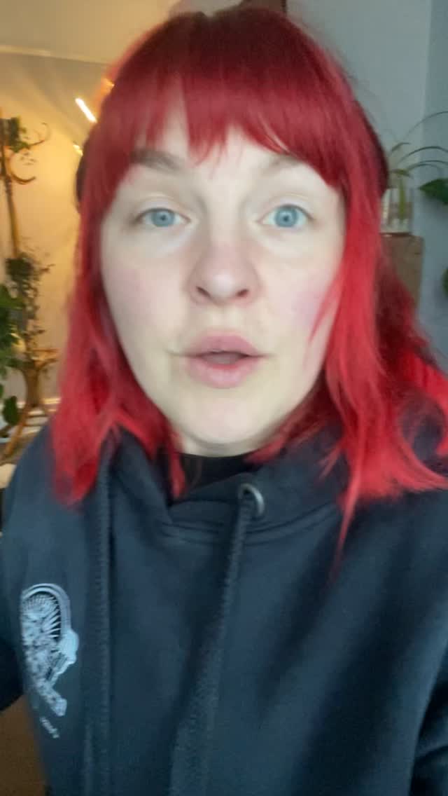 Up at stupid o’clock to see the moon set and sun rise.
Walked in the dark.
Came home to the most incredible sunrise.
It’s been a reflective week.
A bit of an emotional hiccup.
A bit of emotional DIYing.
A lot of feeling.
I realised something this morning —
And boom clarity arrives quietly,
between a moon setting and a sun rising.
I have no more space for more houseplants so I grow herbs instead.
All the things I’ve learned over the years —
the things I teach, the things I speak about —
I get to practise them in wobbly moments like this.
Standing true to myself matters more nowadays.
Because when I lead myself well,
I can lead others even better.
Warrior playlist on.
Nervous system regulated
Heart steady.
Moving forward.
#empowerment #mindset #vikingwarrior #mentalhealthwarrior #holistic