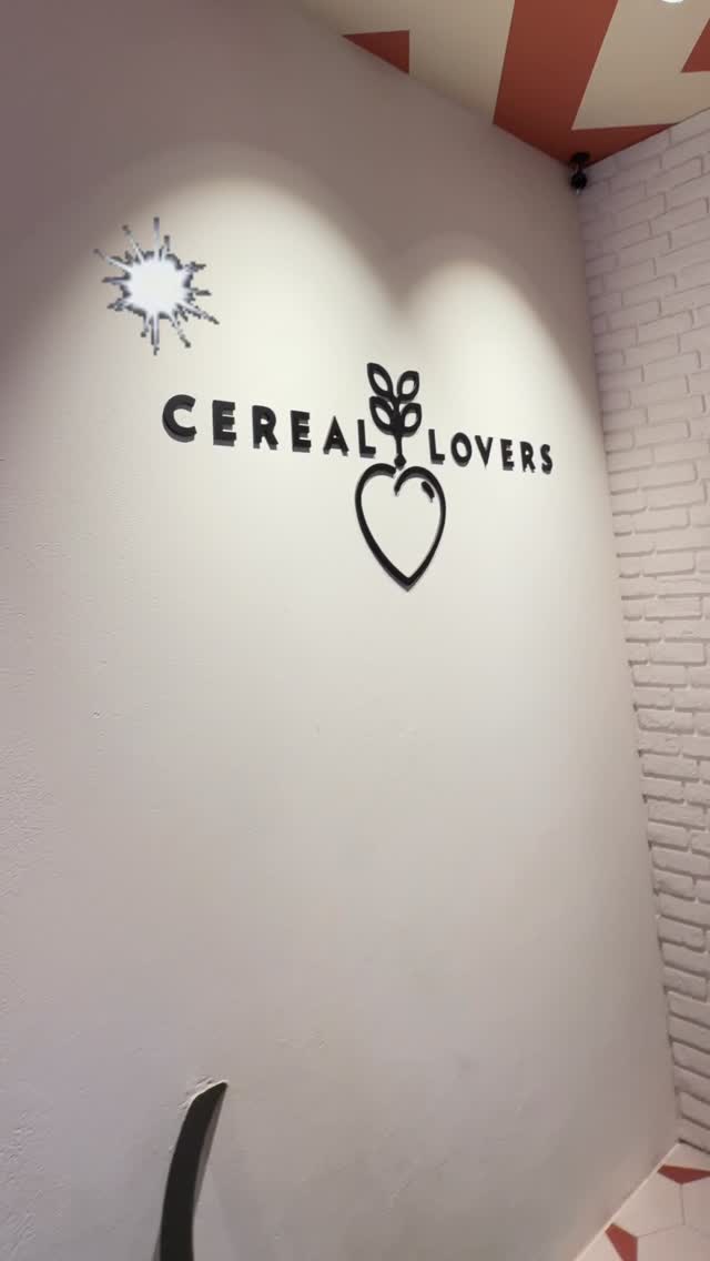 Hey grab a copy of @janette_magazine and read @lolo_lefevre1984 #coffeelove
#cerealloversluxembourg #luxembourgcity #luxembourgcoffee