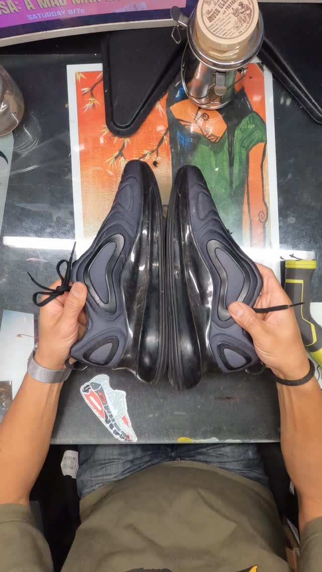 🧼 Cleaning up these AM 720s 🧽
#airmax #720 #cleaning #illery