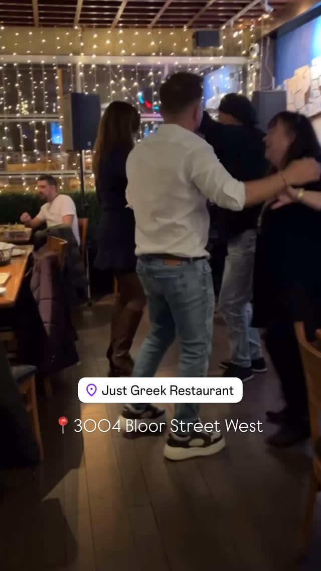 Great food, live music, and before you know it… you’re on the dance floor.
That’s a Greek Saturday Night! 💃🕺
#livegreekmusic #greekcuisine #dinneranddancing #etobicokerestaurants