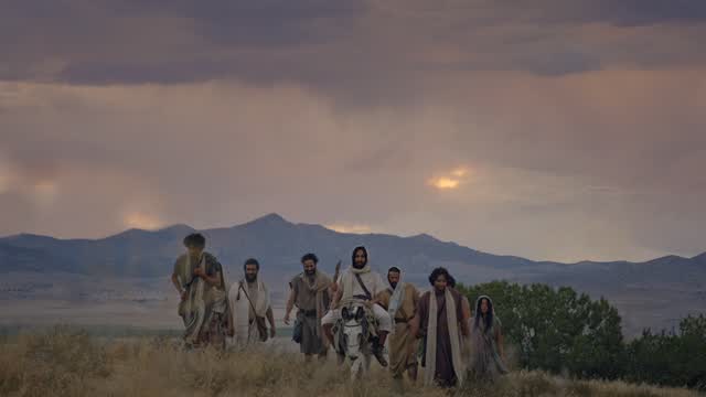 “Greater love hath no man than this, that a man lay down his life for his friends” (John 15:13).
This Easter season, let’s remember the greater love that Jesus Christ showed for all of us. The suffering He experienced was terrible, but the reason He went through that suffering is wonderful. Jesus Christ suffered, died, and rose again for you. Join us in finding new ways to celebrate Jesus Christ’s love.
Take time to remember that the Savior’s atoning sacrifice and Resurrection made it possible for us to repent and be forgiven of our sins and someday rise again to live with God and our loved ones. #GreaterLove