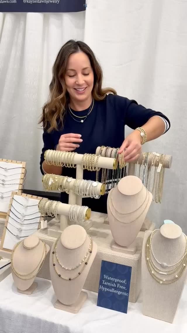Come visit me till 5:30 today & tomorrow at @ccgiftshows booth #202! We have at LEAST one of every Kaylie Dawn style & color for you to make the perfect jewelry assortment for your shop. ✨
Stock up at www.faire.com/direct/kayliedawn!
Women’s boutiques | Retail buyer | Retail life | Handmade wholesale
#jewelrydesign #fairewholesale #wholesaleshow #capecod