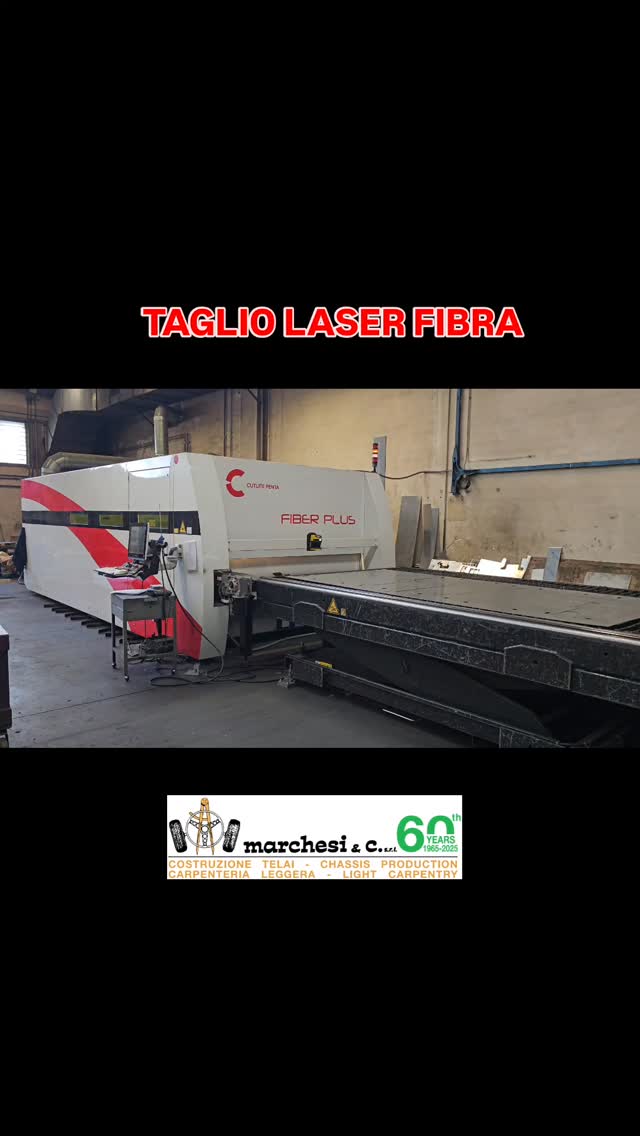 Eseguiamo Taglio Laser Fibra su inox, alluminio, lamiera zincata, ecc.
We perform fibre laser cutting on stainless steel, aluminium, galvanised sheet metal, etc.
