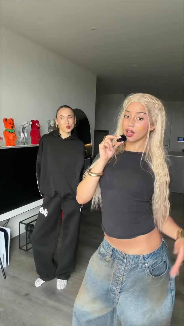 @1chloeellis for @footlockereu
📧 Please contact chloe@resonate-talent.com to collab