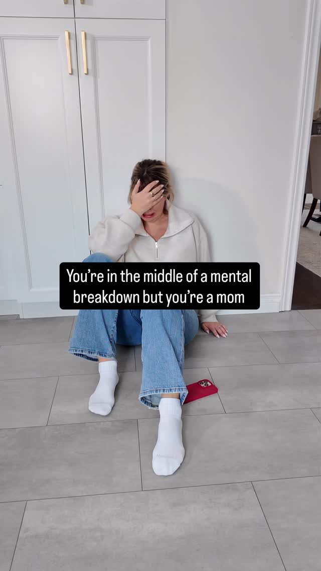 Never 5 minutes to ourselves 😆
Moms be like, mom of teens, mom of teenagers, funny mom
#relatablemom #theeverymom