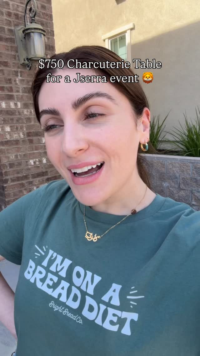 Come with us to make a $750 grazing table for our alma mater! 🎓✨
We loved including:
🥕 Homemade beet dip
🍫 Homemade double chocolate banana bread
🫑 Bell peppers as edible dip containers
This colorful grazing table was designed for a special school event and packed with fresh, seasonal bites and creative presentation. Grazing tables are perfect for Orange County events, school celebrations, corporate gatherings, and parties bringing people together over beautiful food.
If you’re planning Orange County catering, grazing tables, or charcuterie-style event spreads, we love creating tables that are as memorable as they are delicious. 🧀🍇 Text us at (949) 702-2215 or DM us at @brightbreadco
#OrangeCountyEvents #OCatering #GrazingTable #CharcuterieTable #OrangeCountyCatering