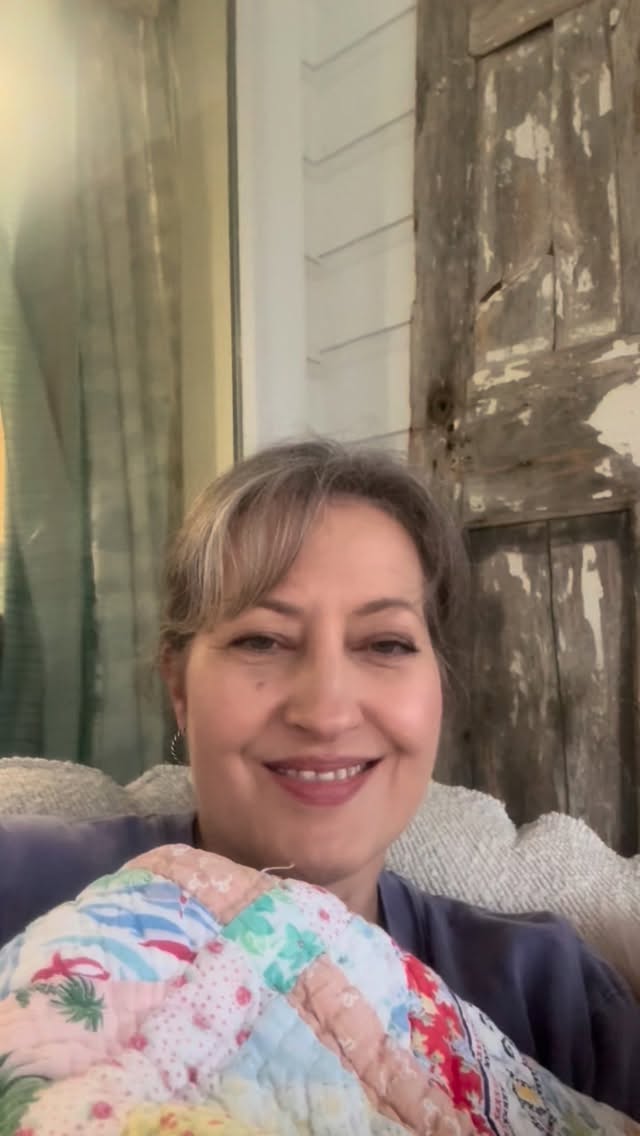 Today I’m snuggled under a quilt at the farmhouse. Tomorrow I’ll be back in my studio LIVE at 3pm on YouTube @happyquiltypeople to sew the Boho Heart Courthouse Steps blocks. See you Sunday afternoon 3/8/26 #happyquiltypeople #vintagequilt #bohoheartquilt