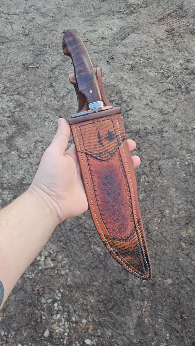 I realized I forgot to show the finished blade on this bowie. Its a powerful. Hopper for sure!