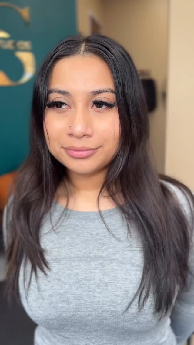 💜NEW ULTIMATE COLOR 💜
fading is occurring? I have a solution for you using ultimate color shampoo and conditioner to really keep that vibrancy and moisture in
Color : Color Touch 4/19 6 vol
CARE: Ultimate color shampoo and conditioner
Follow up with color seal liquid layer and Ultimate smooth glass liquid layer 🥰
Let’s elevate for ULTIMATE RESULTS 😏
#wellapassioninstausa #wellaartist #ultimatecolorchallenge
@wellahairusa @wellahair