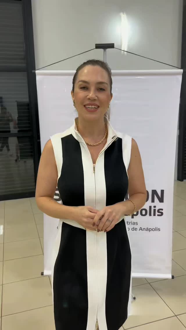 A empresária e diretora do Sinduscon Anápolis e sócia da Lírios Incorporação & Urbanismo, Roberta Moreira Alves, participou da primeira reunião ordinária da diretoria e dos associados do Sinduscon Anápolis, onde foi discutida a evolução do mercado imobiliário e da economia, com a participação do superintendente executivo de Habitação Norte de Goiás da CAIXA, Paulo Henrique Rodrigues.
Na oportunidade, Roberta Moreira Alves também parabenizou, em nome do Sinduscon Anápolis, todas as mulheres, que são fonte de coragem, de vida, de raça, de força e de realização, pelo Dia Internacional da Mulher.
“Parabéns a cada uma das mulheres em nome do Sinduscon Anápolis”, destacou Roberta Moreira Alves.