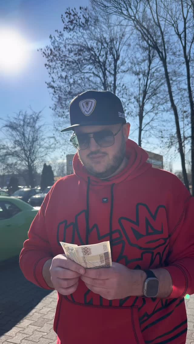 POV: Kiedy właśnie odebrałeś swoją wypłatę, a w drodze do domu czekają na Ciebie pokusy nie do odparcia… 😂
#trofeo #wynajemsamochodów #corvette #wypożyczalnia #chevroletcorvette