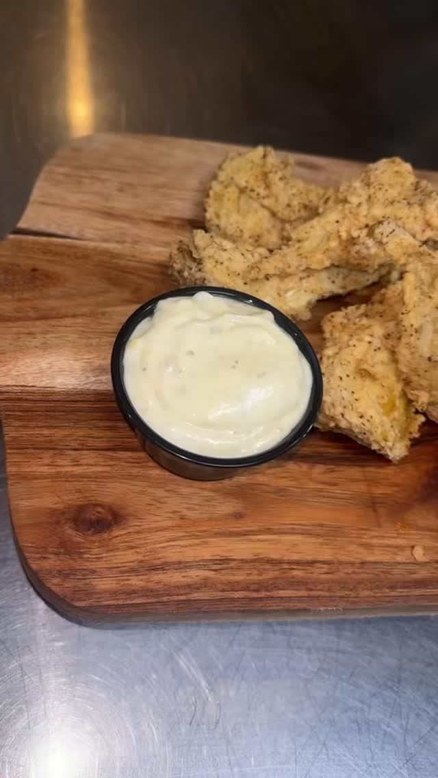 Let’s kickstart the weekend with some delicious new specials!
Crispy Artichoke Fries- Double Dredged Artichoke Hearts Flash Fried & Served with Roasted Garlic-Lemon Aioli
$9 Sweet Heat Dog- Smoked All Beef Sausage, Chipotle Ketchup, Spicy Brown Mustard, Relish, Pickled Sweet Peppers, Toasted Split Top Bun
$13 Pork Belly Burnt Ends- Crispy Pork Belly Tossed in Bourbon BBQ. Served with Bread & Butter Pickles and House Slaw #smashburgers #hotdogs #hiddengemsmd #northeastmd #good eats