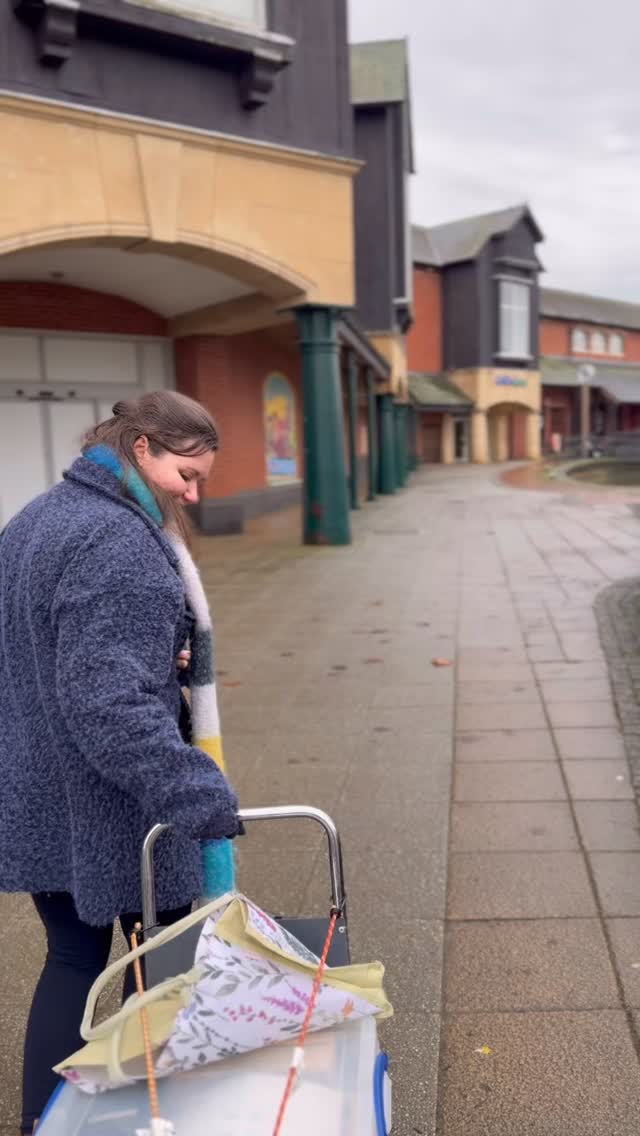 The #marchmeetthemaker prompt is #behindthescenes , so I’ve pulled together lots of little clips from behind the scenes!
From making stuff, to delivering work, teaching workshops and running markets, it’s got a little bit of most things in it, and it’s a little messy but it’s great fun 🔥
What would you like to see more of this year…?