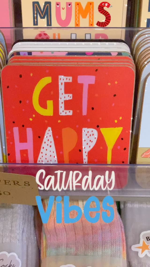 SATURDAY GLIMMERS keeping me happy 😊 A lovely day in our local town Frome, mooching for gorgeous gifts at figginsfrome some vinyl ‘crate digging’ at @ravesfromthegrave and finishing beautifully with a chill cuppa (beer for Alpha Male Andy) at our favourite watering hole @thearchangelfrome.
Cheers! And Happy Saturday to you! 🤩
#happysaturdayeveryone #glimmersofjoy #happyday💕☀️ #behindthescenes #thehappinessgaphq