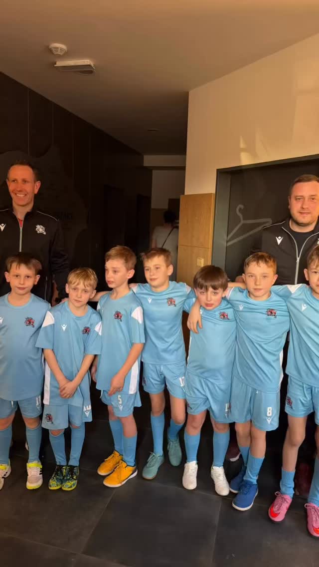 Prezentace mladých fotbalistů u příležitosti MDŽ💐