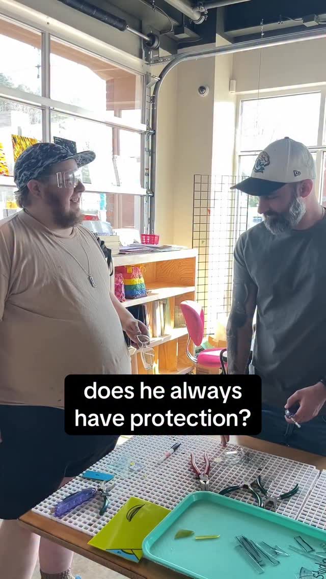 Daddyās Home Part 2 - sorry, I couldnāt help myself š bless this most recent class for putting up with my antics! We had too many other good ideas for this to resist! #stainedglassartist #stainedglassart #stainedglassstudio #daddyshome #glassartist