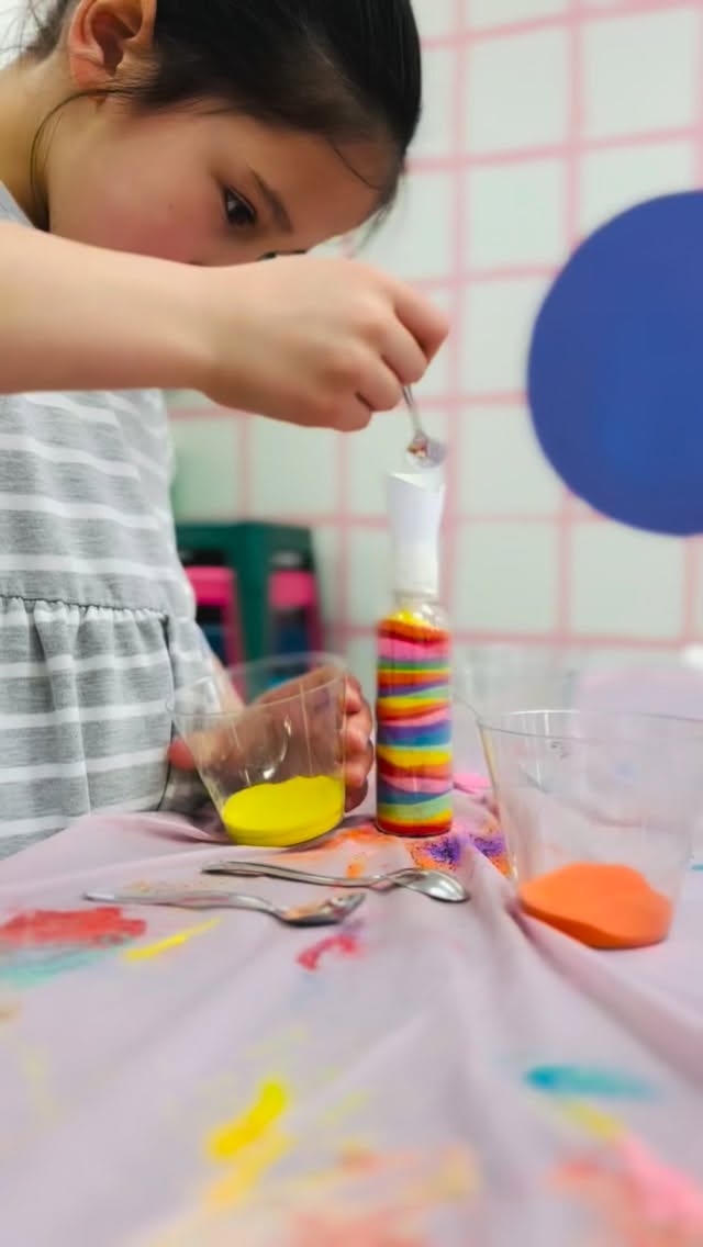 Bringing some Unicorns and Rainbows to your fyp to brighten your day. We had a blast celebrating with this birthday crew 🥳🌈💖
Looking for the perfect way to celebrate your birthday? Come to the Dabblelab for an unforgettable experience! Visit our party page to find more information on our party themes and fill out your inquiry form today. #districtdabblelab
#bethesdamd #shopsmall #craftygirlsclub