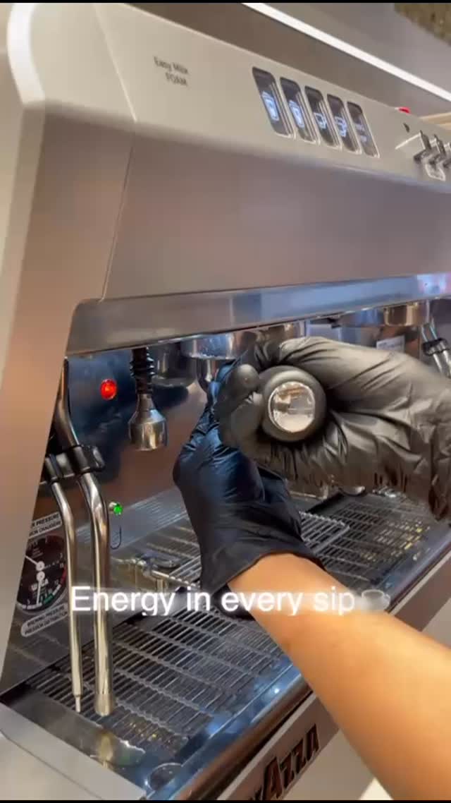 Morning energy at Dacasto Gourmet ☕
Good coffee. Fast mornings. Clear mind.
The kind of start that keeps the day moving.
#DacastoGourmet #MorningCoffee #CoffeeEnergy #TorontoCoffee #DailyRitual CoffeeMoment