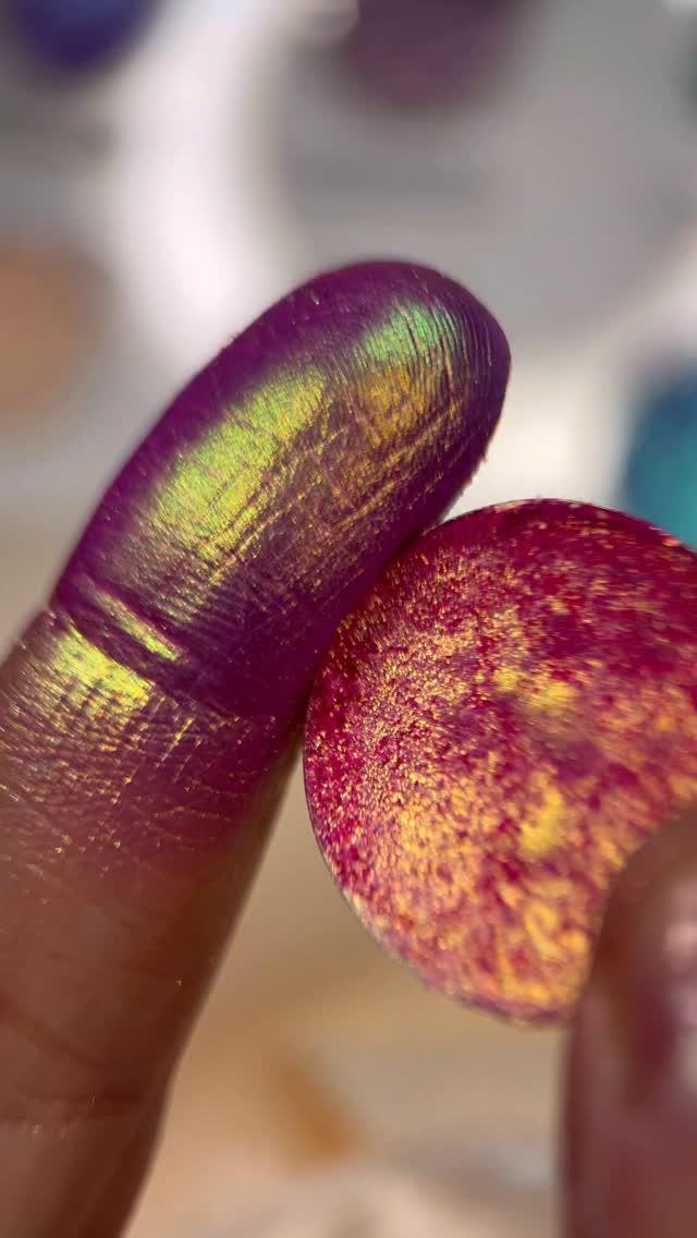 Celebrate International Women’s Day with us! 🩷
Get **30% OFF the entire assortment** with the code: WOMAN26
Every order also includes a **small complimentary gift🎁
Don’t miss out — treat yourself today! 💖 #swatches #indiemakeupbrands #eyeshadows