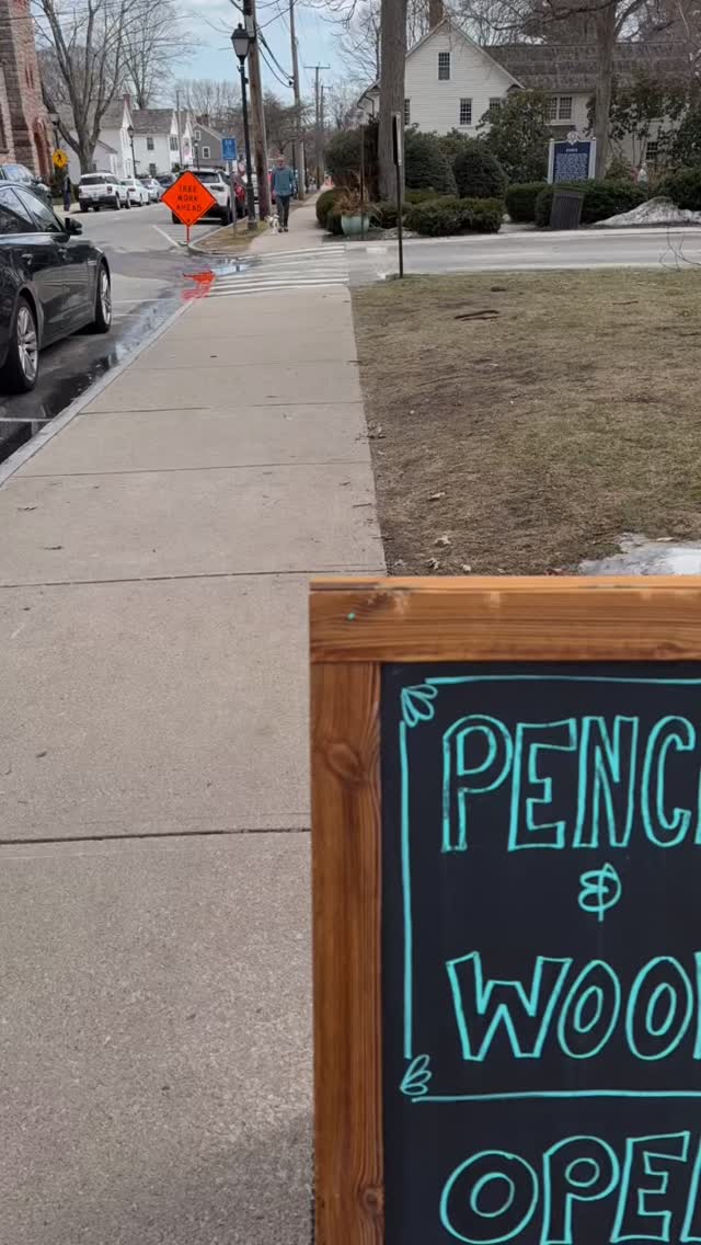 DAFFODILS here now 🤗
Stop in all week long for 5$ bunches 🌼
Stay tuned for more weekly fresh flower specials!
Pencil & Wool 12 Main Street Essex
#pencilandwool #freshflowers #daffodils