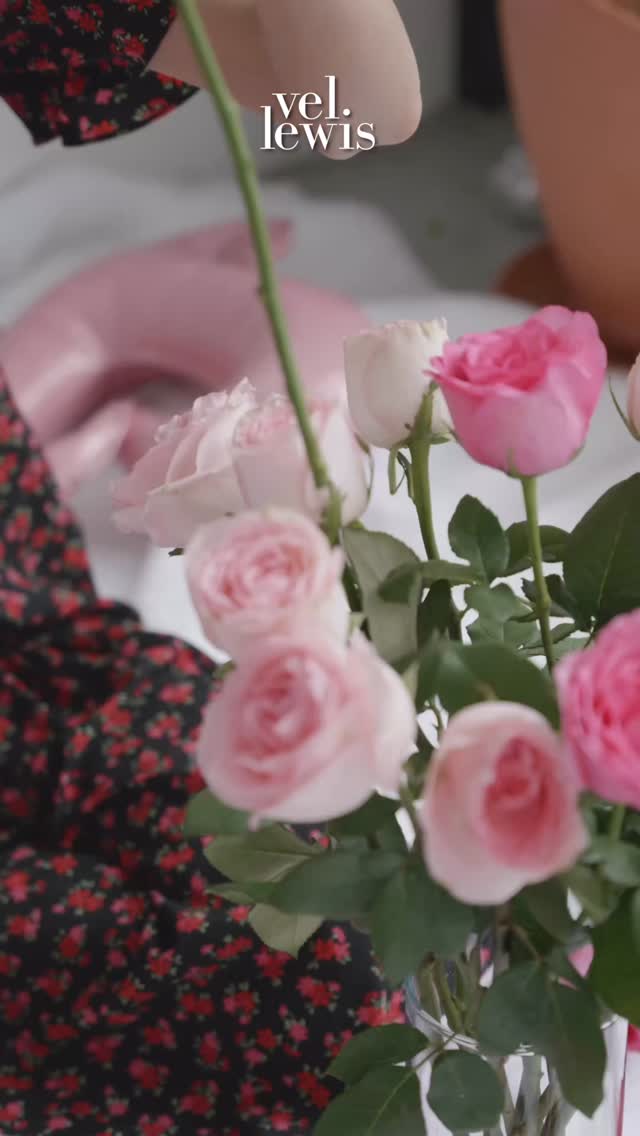 To every woman in the world: you are loved, you are valued, and you deserve to be loved and respected – always.
Happy International Women’s Day 🌹
#VelLewisMusic #jazz #hammondorgan #hamfam #organ #music #forevermore #internationalwomensday #women #love #respect #womensday