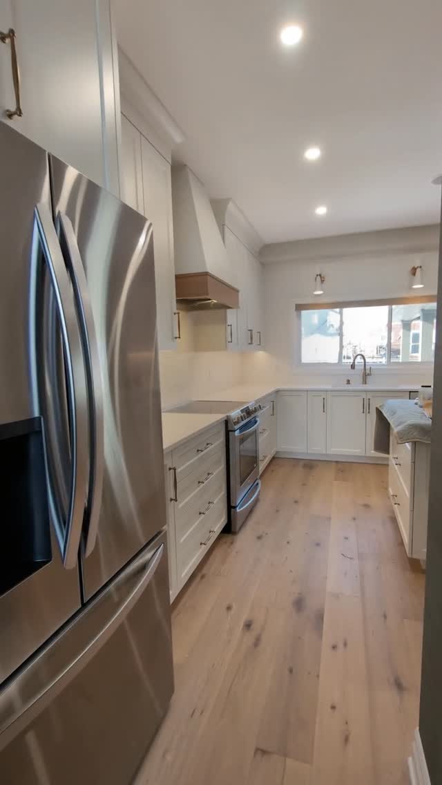 Pinterest is inspiration.
But your real life deserves a kitchen that actually works.
Reach out at lkdinteriordesign.com and let’s talk about your renovation.
