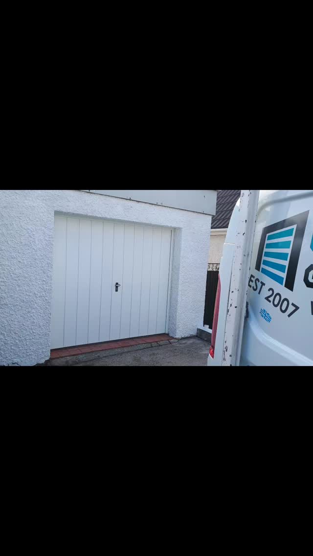 Vertical standard design.
Satin white up and over steel door with matching steel frame.
Black handle with security cylinder and 3 keys as standard.
If this is something you are interested in please get in touch we would love to hear from you.