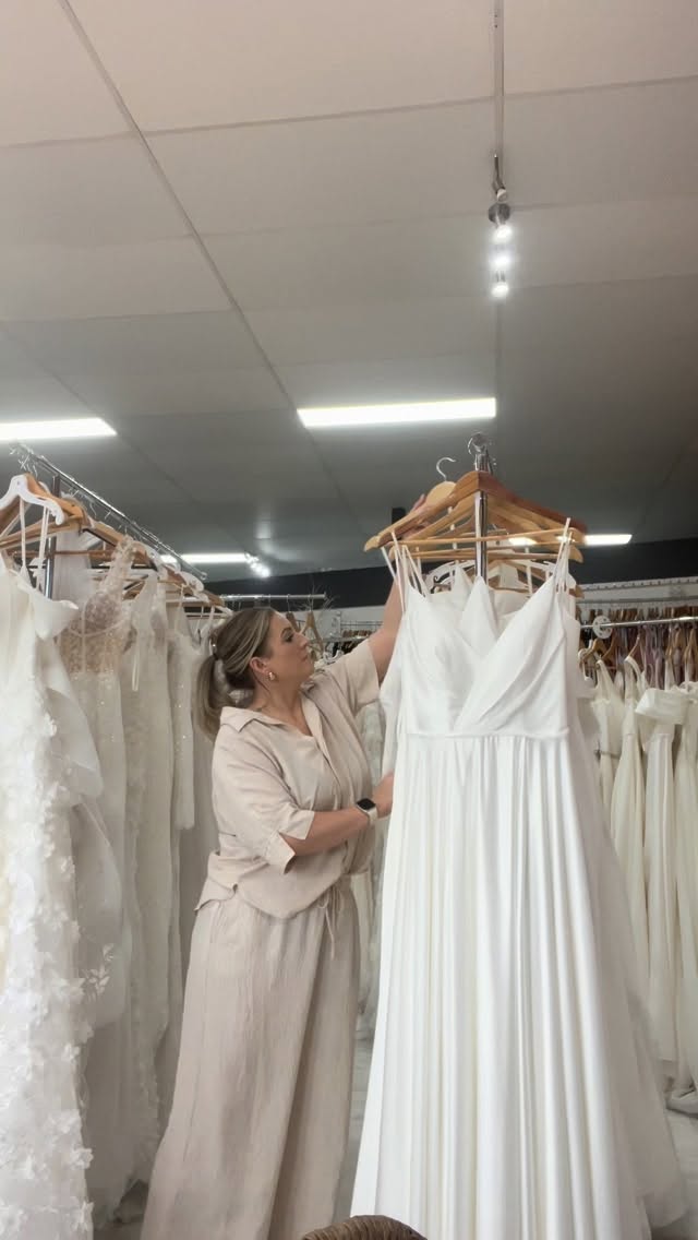 Always!!
#bridalhumor #bridalaccesories