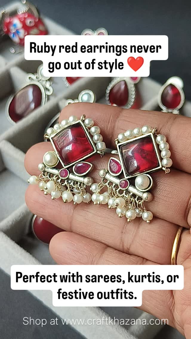 Ruby red earrings ❤️
Elegant, timeless, and perfect for women who love classic jewellery.
These 7 beautiful designs pair wonderfully with sarees, kurtis, and festive outfits.
Which one would you wear?
1, 2, 3, 4 , 5, 6 or 7?
✨ Only one piece available in each design
Follow @craftkhazana for unique curated jewellery.
More designs available on the website – link in bio.
#rubyredearrings #indianjewellery #oxidisedearrings #handcraftedjewellery #uniqueearrings womenjewellery sareestyle craftkhazana