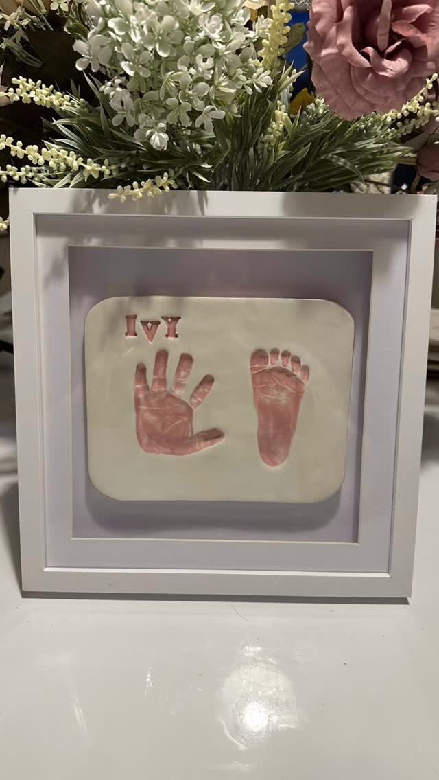Create a clay keepsake thatās completely your choice š¤
With our clay hand and footprint imprints, you can choose your own colours, shapes and designs to make something truly personal. Whether you love something soft and neutral or a design thatās a little more bold, weāll create a piece thatās perfect for you.
These special sessions are available at our home studio, giving you a relaxed space to capture those tiny prints.
Book your session via the link in our bio. ⨠#firedcrafts #homestudio #solihullmums #babyprints #paintyourownpottery