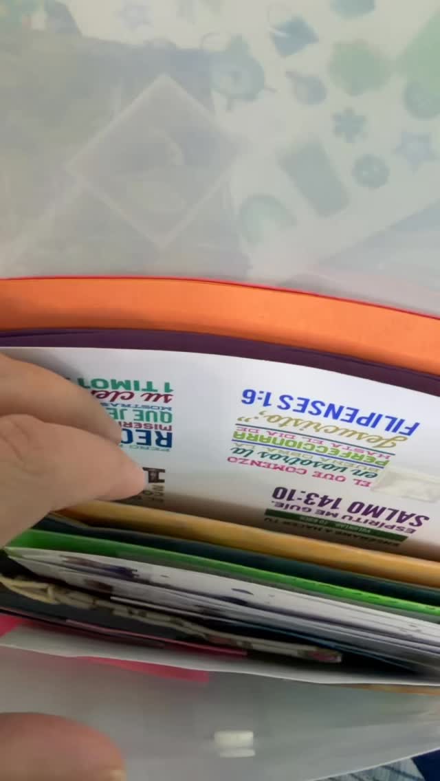 🙌¡Permanece en Cristo!
🍇¡Yo soy la Vid vosotros los pámpanos, separados de mi nada pueden hacer! Juan 15:5
🙏¿Sabías que con el Journaling Creativo puedes usar tu creatividad para conectar con Dios y meditar más en Su palabra?
🫶🏼Este es un hobbie hermoso que te ayuda a permanecer en Cristo mientras haces algo que te gusta. Esto es creatividad con propósito.
✂️¡Únete a este Movimiento Creativo Inspirado por Dios!
✏️Comenta CLUB para que te unas a nuestro Club de Journaleras! Lo amarás!
#arleneflores #clubdejournaleras #movimientocreativoinspiradopordios #junkjournal #junkjournalcristiano