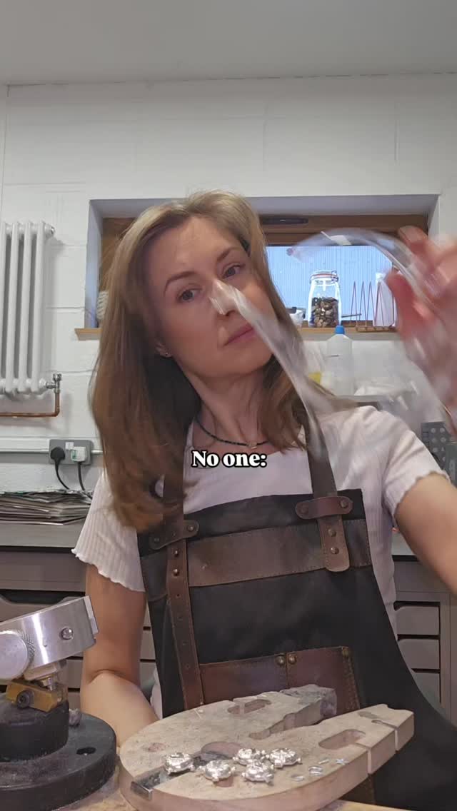 The real behind-the-scenes of a jewellery studio.
Silver polishing ā
Safety visor ā
Unnecessary slow-motion hair flick ā
Mighty Menace Pendants for the win āØļø