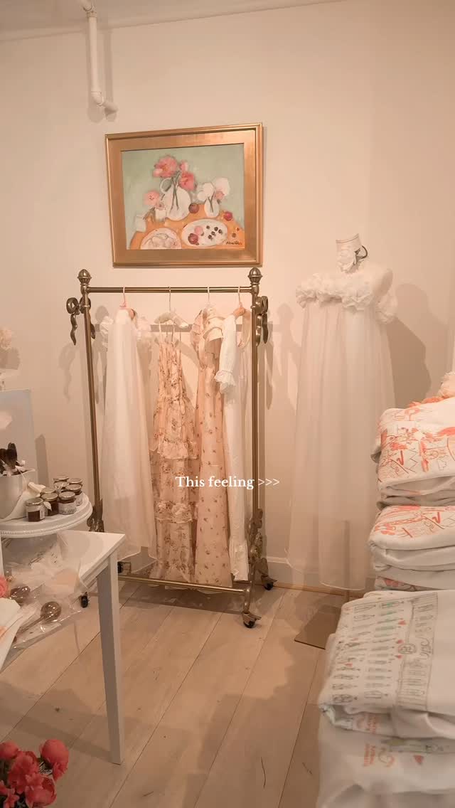 this feeling when you find the prettiest little boutique
romanticstyle🌸
#prettythings #dressboutique #coquetteaesthetic
#femininefashion #galvestonboutique