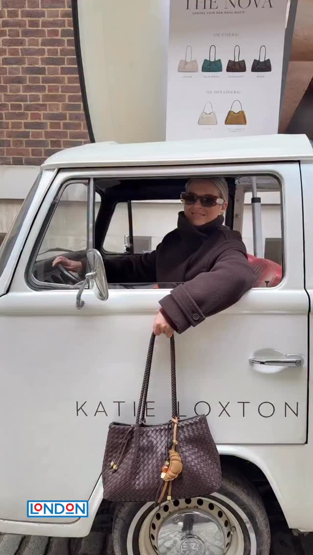 It was an absolute pleasure supporting @b_theagency with their @katieloxton pop-up at middle Temple last week.
A great meeting point for guests to explore the new bag collection — while we kept everyone fuelled with coffee and croissants. All with bespoke branded coffee cups and boxes ☕🥐
#katieloxton #popup #activationstation #creating #awareness