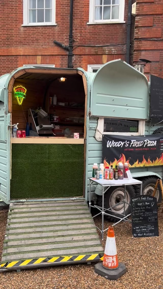 An amazing wedding fair today. We met some lovely couples and we hope to widen our wedding catering network. #woodysfiredpizza #weddingseason #pizzalover #weddingfoodtruck #weddingcatering