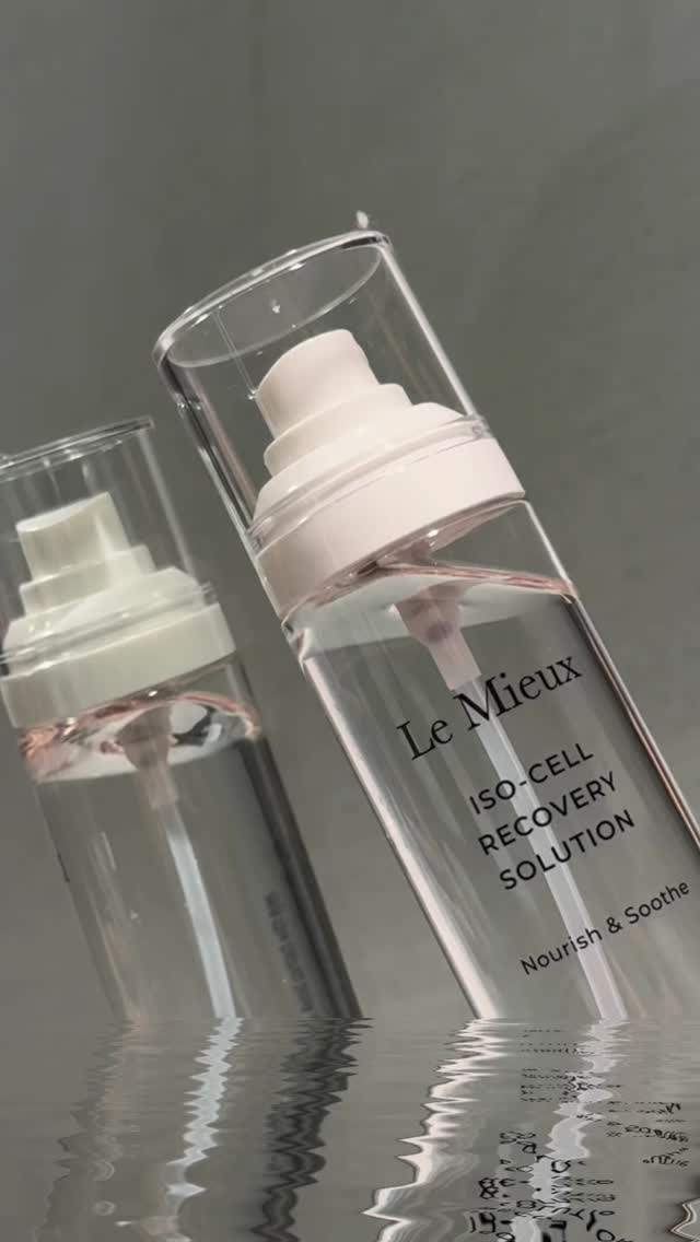 As the weather gets warmer, your skin needs extra hydration🤍Your spring glow starts here.
Powered by @lemieux Iso Cell Recovery Solution to refresh + hydrate, and EGF-DNA Serum to deeply moisturize and support skin renewal.
Website🔗www.ricozybeauty.com
Contact 📩 info@ricozybeauty.com
Location📍300 E Colorado Blvd, Unit 241, Studio 409,
Pasadena CA 91101 @salonrepublic
#lemieux #skincare #glowskin #facial #esthetician
