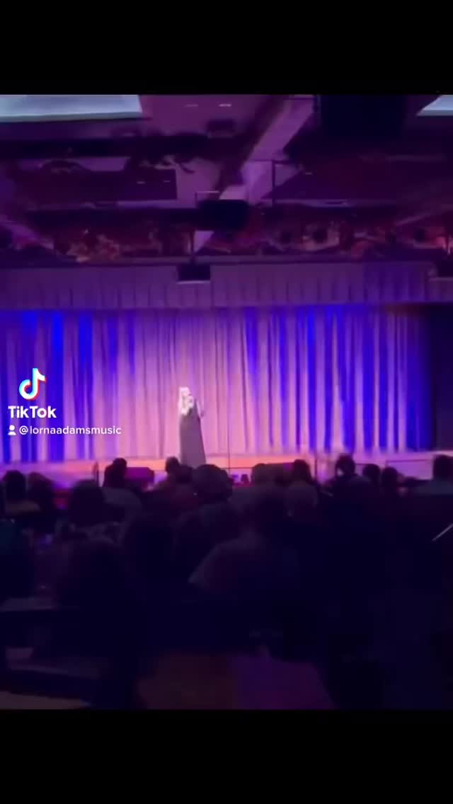 Looking forward to upcoming dates for @warnerhotels over March/April/May. See me at Bodelwyddan on 31/3, Alvaston on 1/4, Cricket St Thomas on 7/4, Norton Grange on 8/4 and the beautiful Heythrop Park on 11/5. I always love performing at these stunning venues, if you're due to visit, come say hello!!!