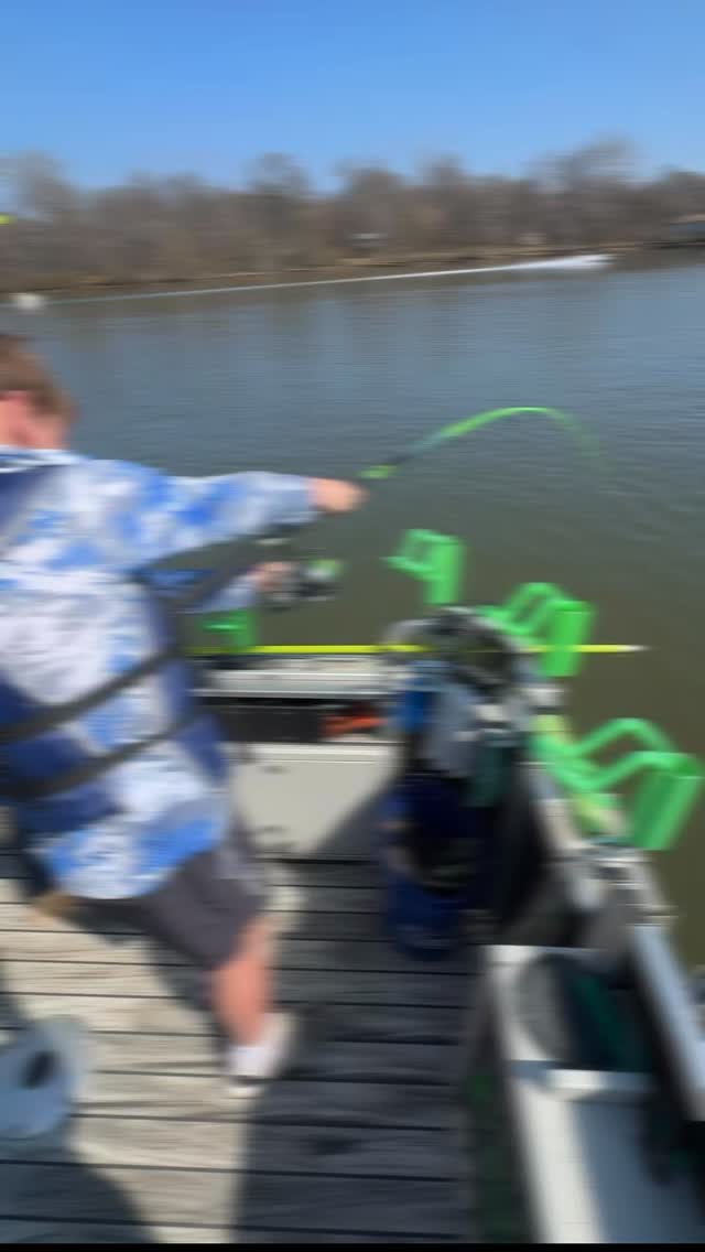 First big flathead of the season!
@catchthefever_outdoors
@slimeline_fishing
@smackdown_catfishing
@midatlanticcatfishco
@4reel_fishing_llc